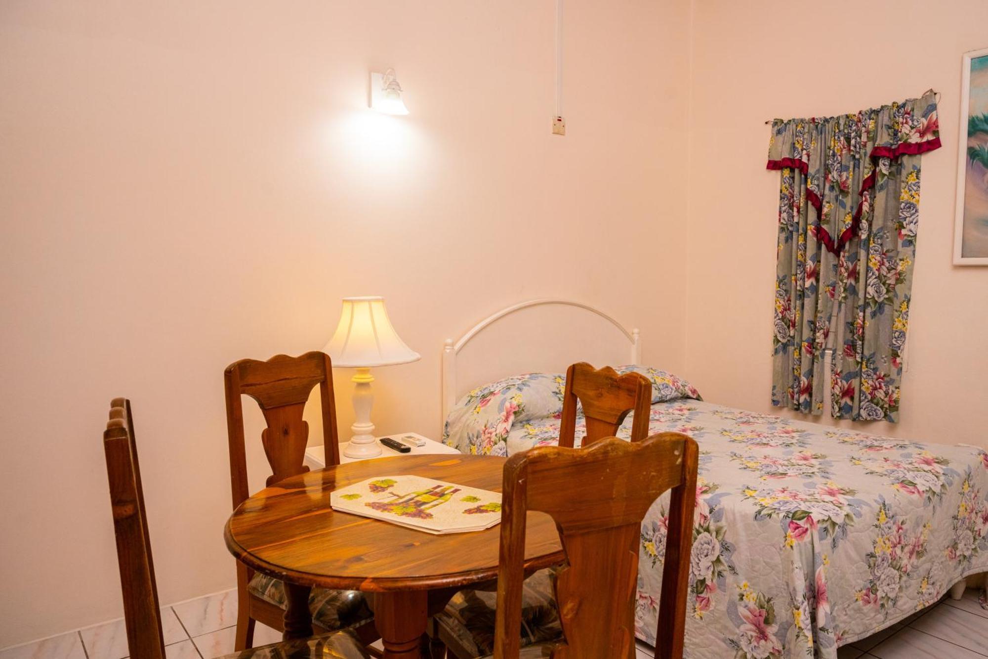 Shields Negril Villas Phòng bức ảnh